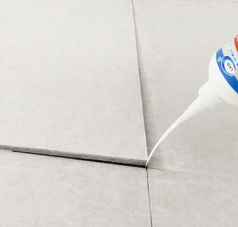 集安瓷砖空鼓维修公司分享卫生间瓷砖脱落的原因可能有以下几点